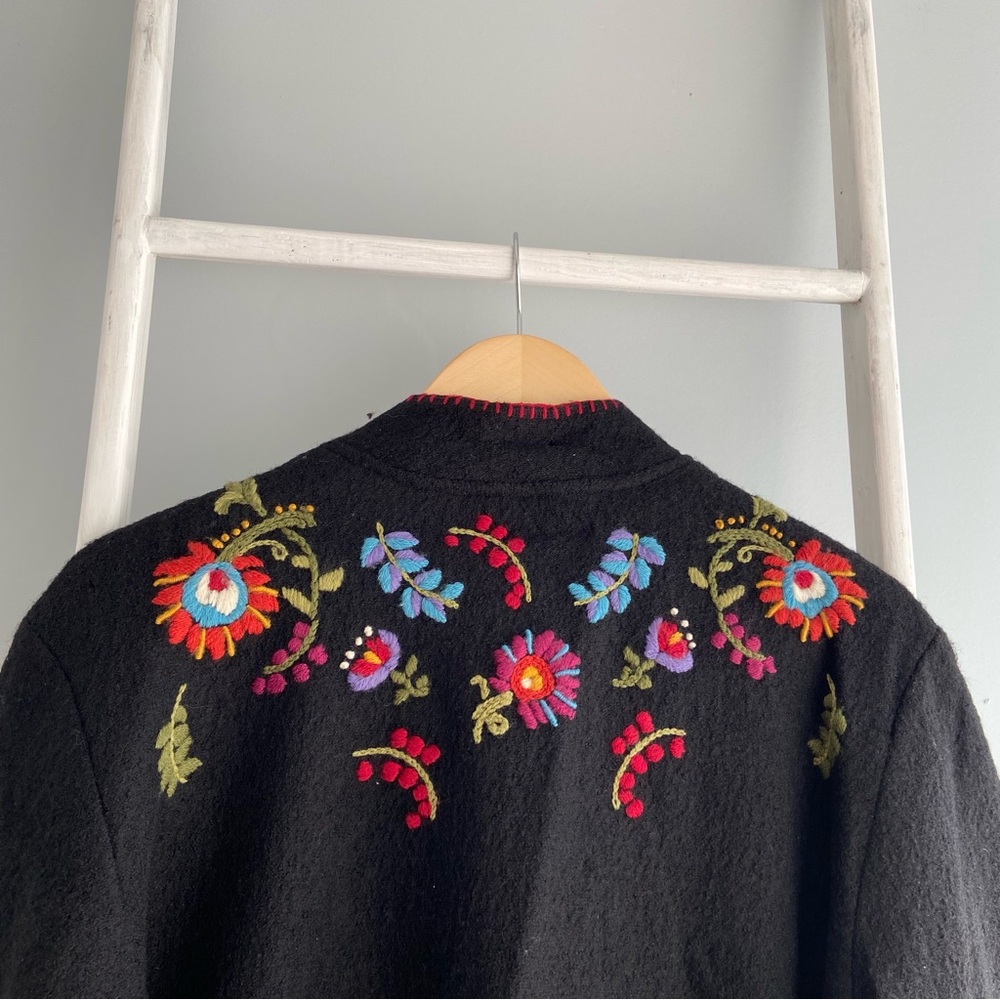 Coldwater Creek Black Jacket with Vibrant Embroidery - Picture 7 of 9